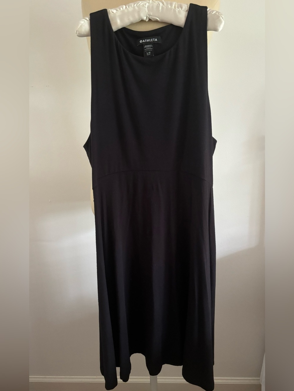Classic Athleta Black Sleeveless Midi Dress- large petite-